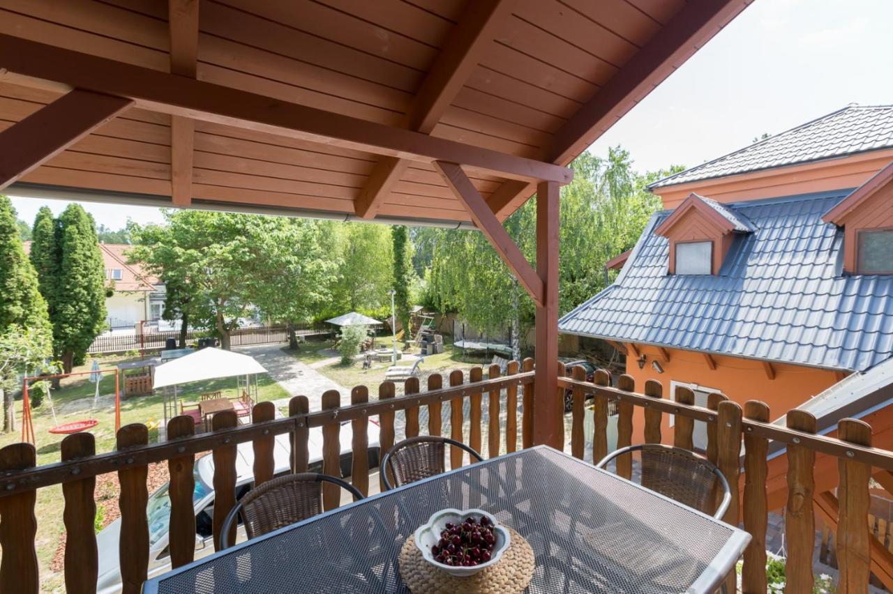 Holiday House Siófok Zewnętrze zdjęcie